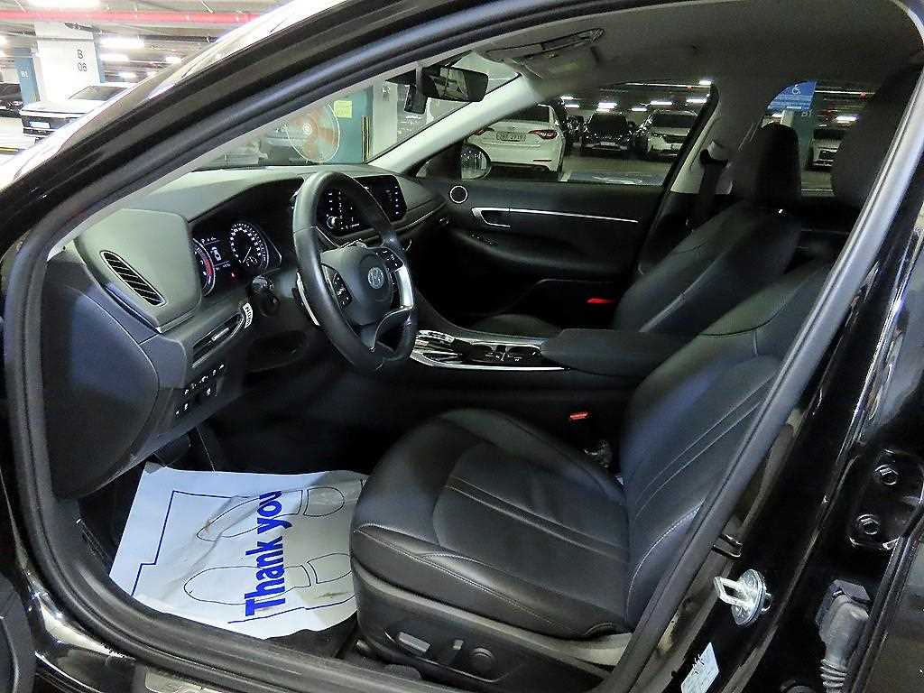 HYUNDAI Sonata - Vista 6