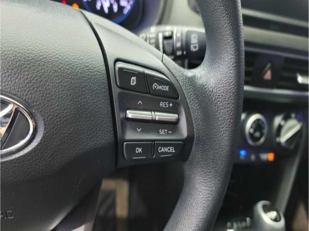 HYUNDAI Kona - Vista 9