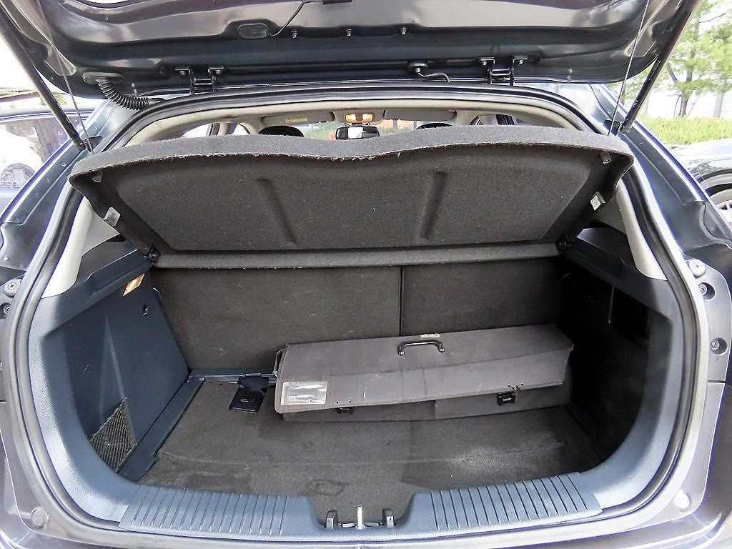 KIA Pride 2012 Gris - Importación desde Corea - HF Imports Iquique - Foto 18