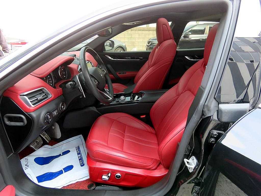 Maserati Ghibli - Vista 5
