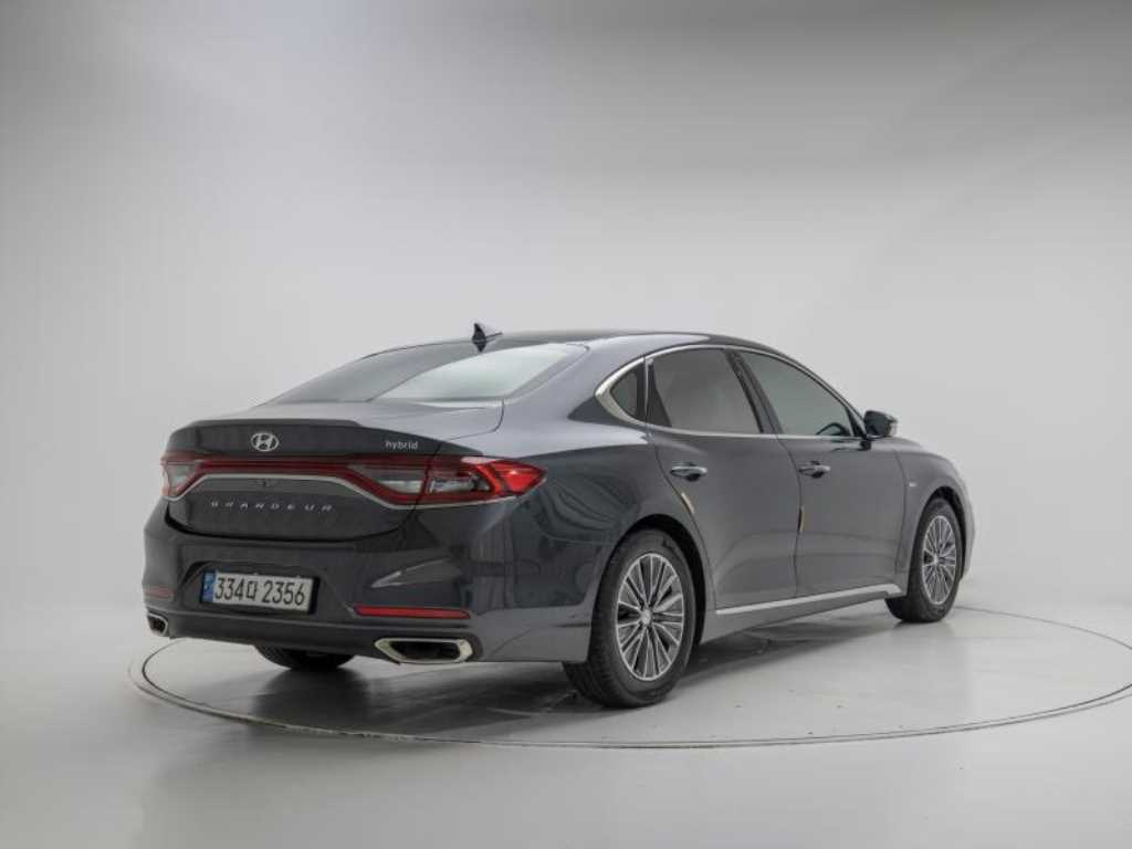 HYUNDAI Grandeur - Vista 4
