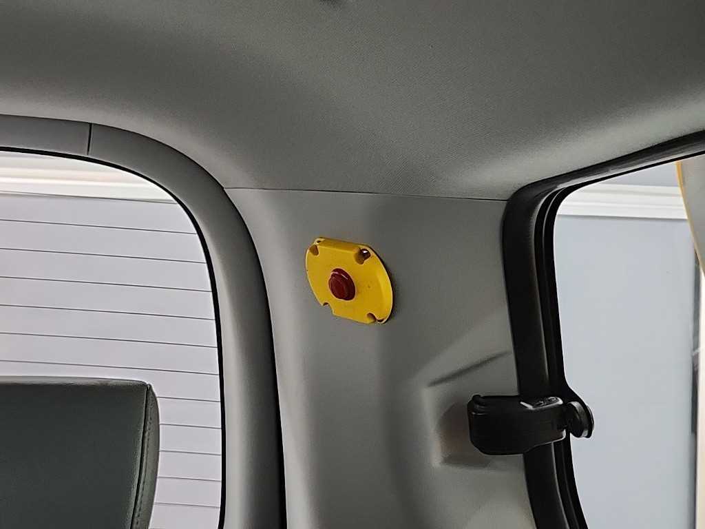 HYUNDAI Starex 2019 Amarillo - Importación desde Corea - HF Imports Iquique - Foto 13