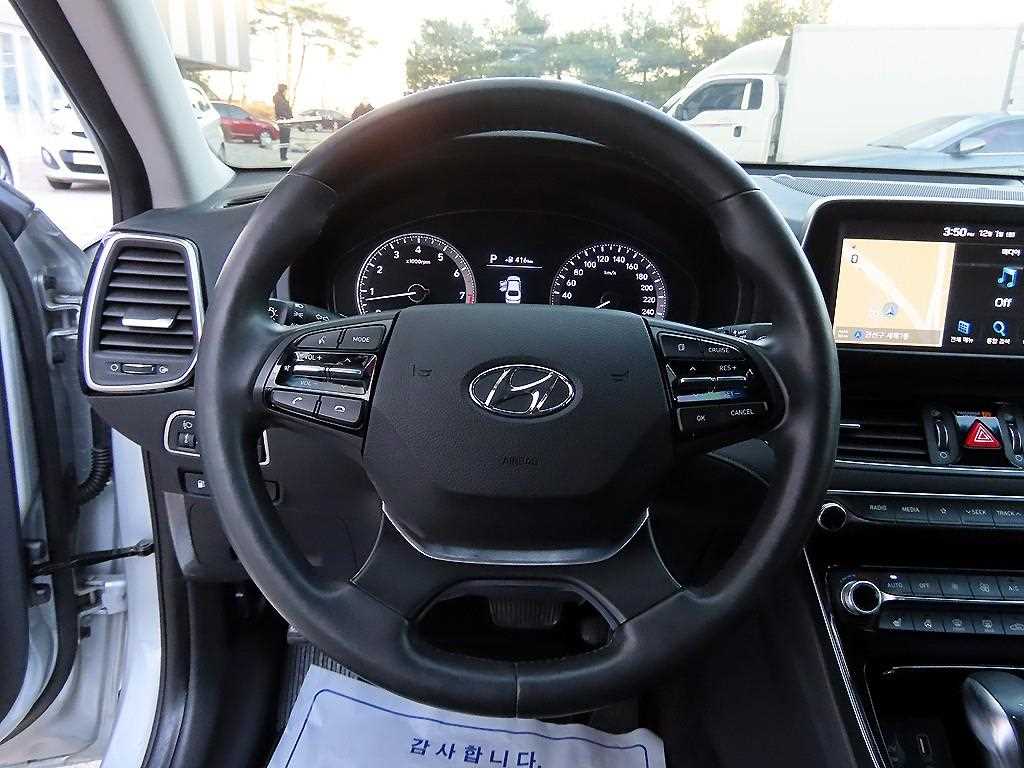 HYUNDAI Grandeur - Vista 8