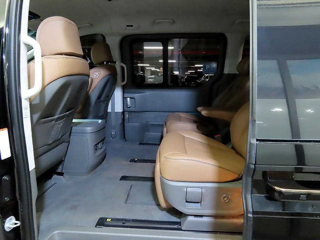 HYUNDAI Staria - Vista 7