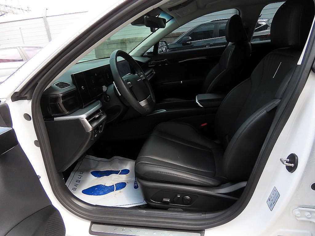 HYUNDAI Grandeur - Vista 5