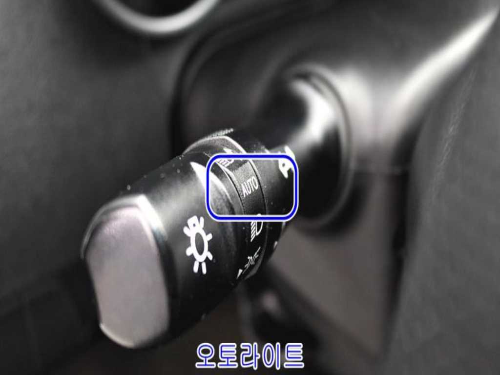 HYUNDAI Avante - Vista 11