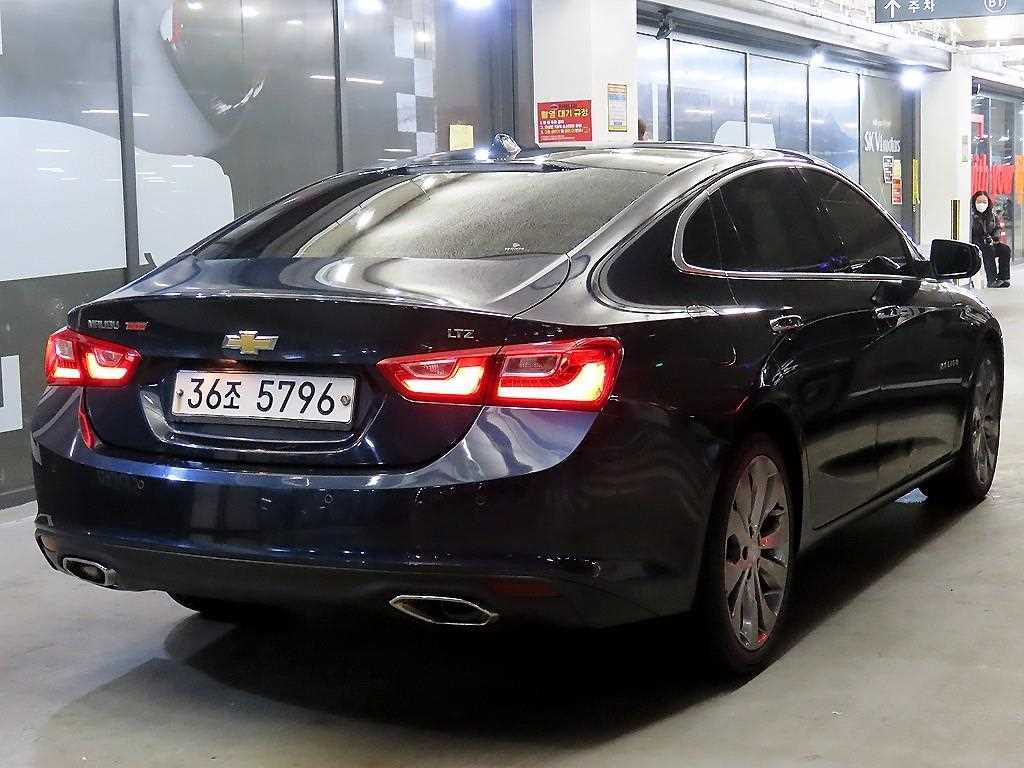 Chevrolet Malibu - Vista 4