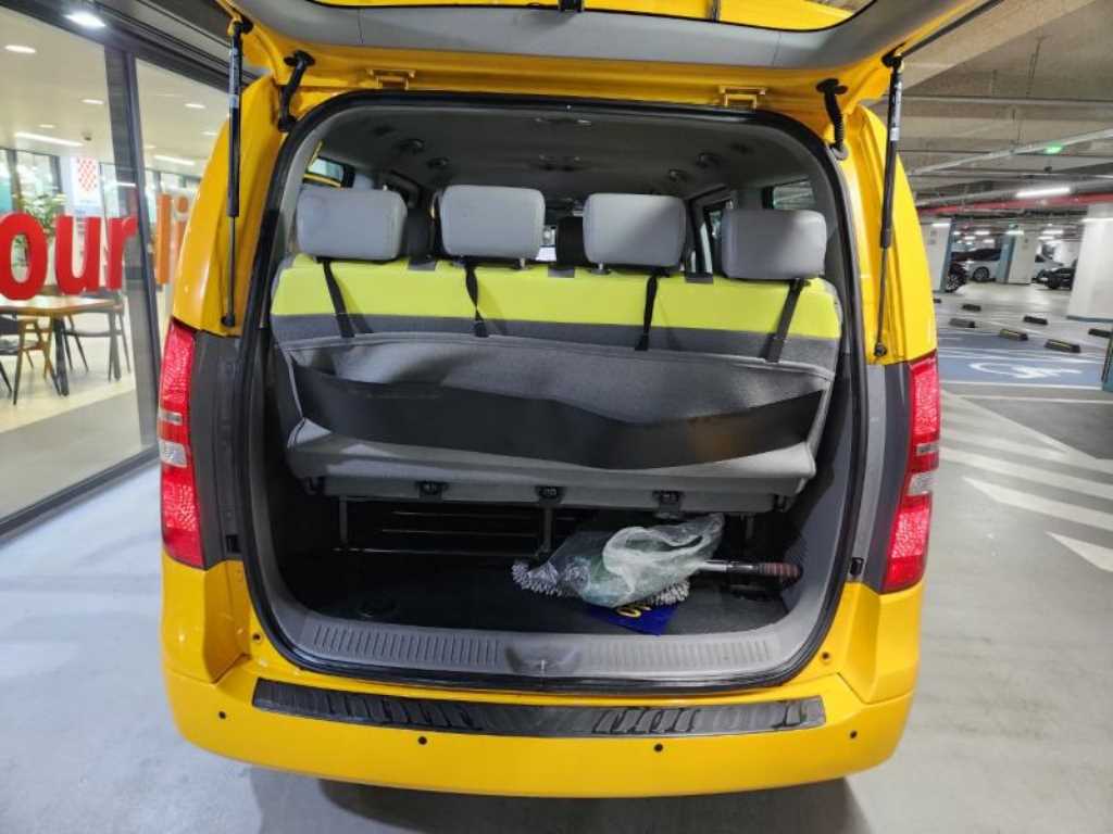 HYUNDAI Starex 2019 Amarillo - Importación desde Corea - HF Imports Iquique - Foto 18