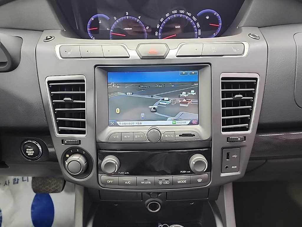 Ssangyong Korando - Vista 10