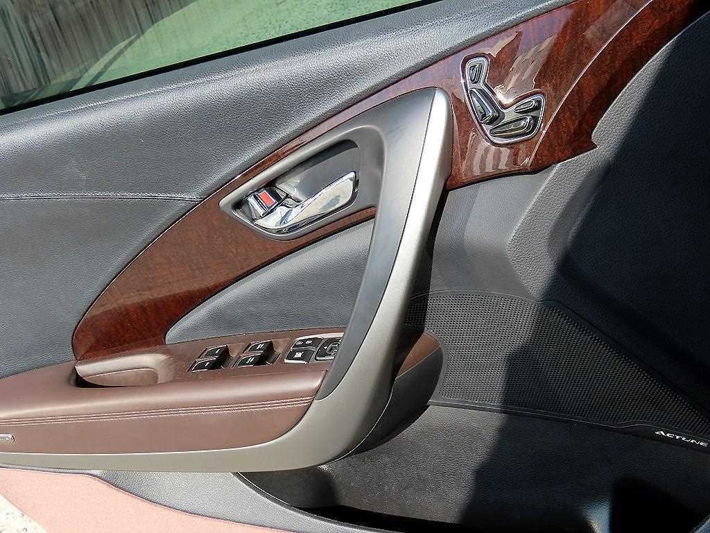 HYUNDAI Grandeur - Vista 11