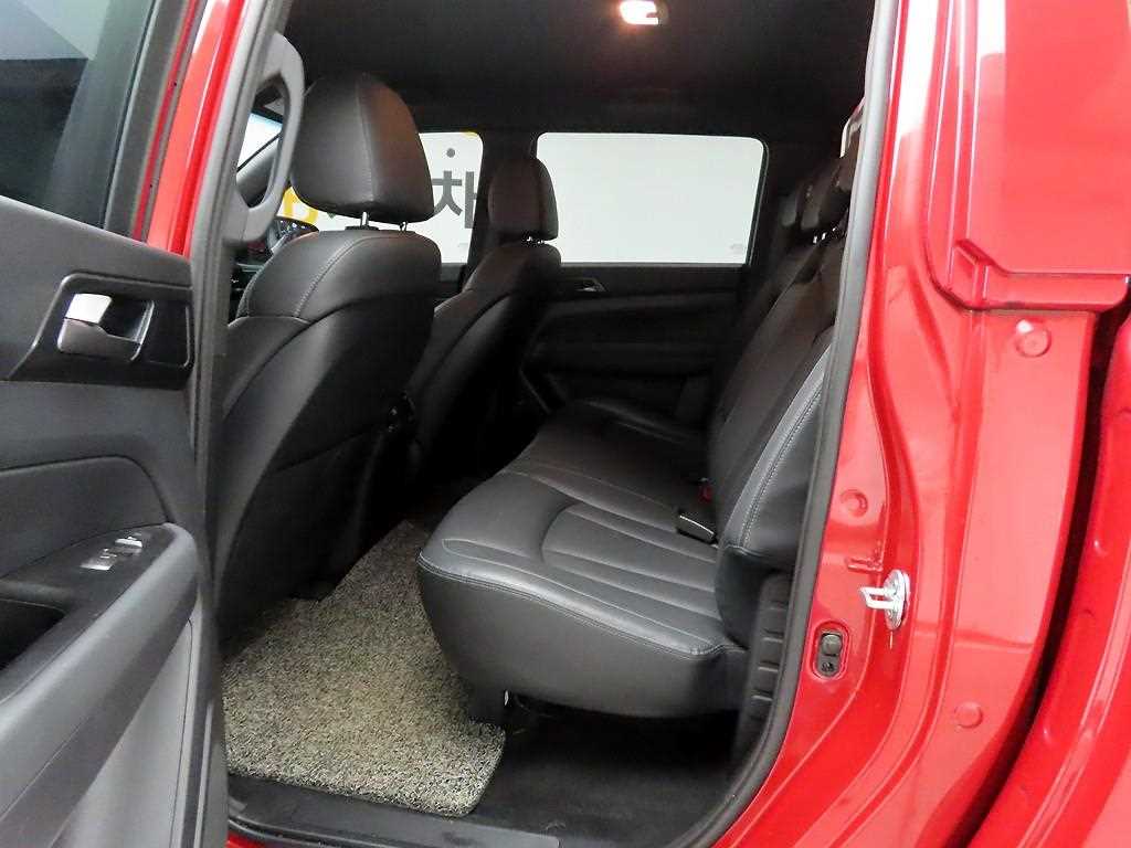 Ssangyong Rexton 2021 Rojo - Importación desde Corea - HF Imports Iquique - Foto 13