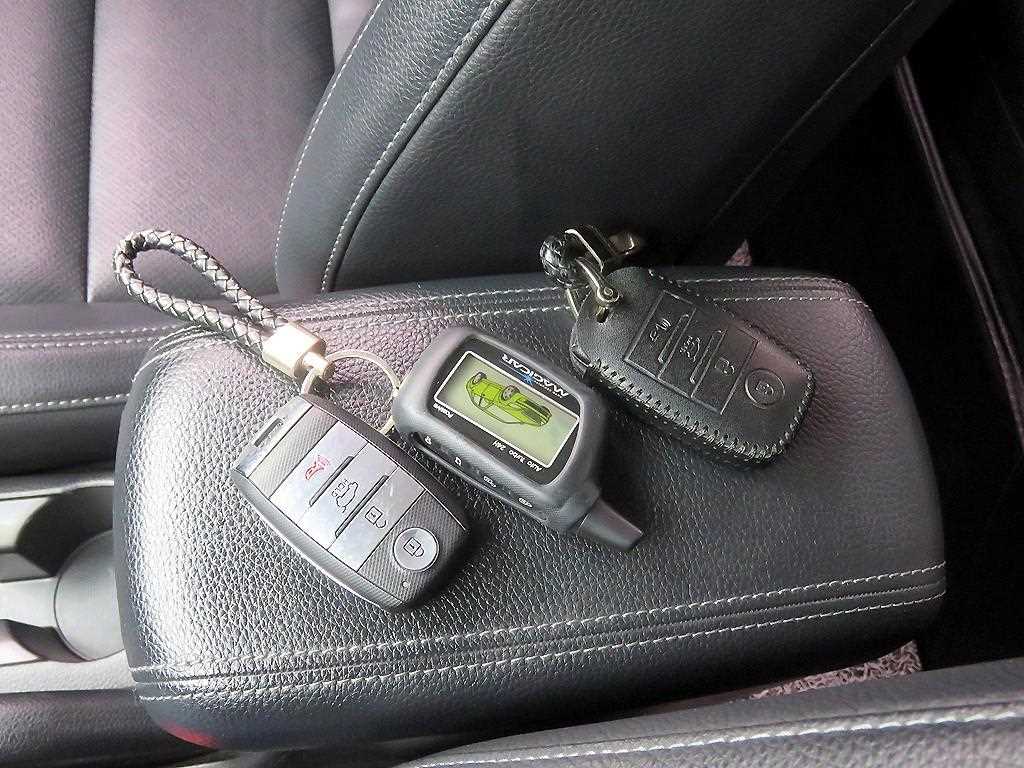 KIA Stonic 2018 Blanco - Importación desde Corea - HF Imports Iquique - Foto 15