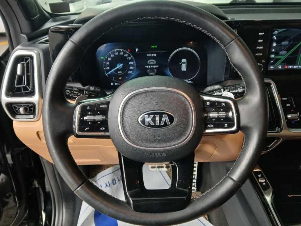 KIA Sorento - Vista 8