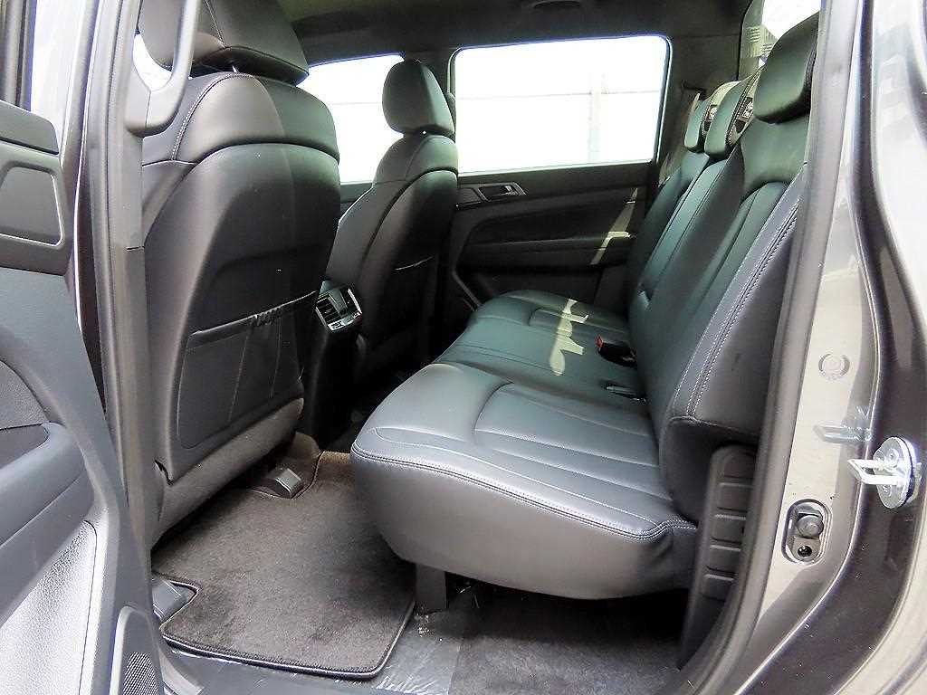 Ssangyong Rexton - Vista 6