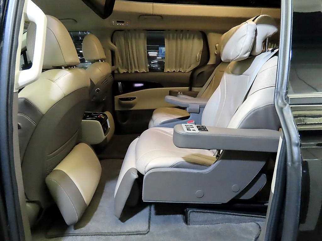 KIA Carnival - Vista 7