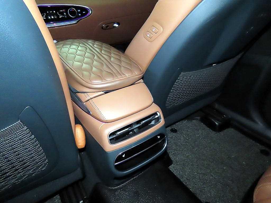 Genesis GV70 2021 Negro - Importación desde Corea - HF Imports Iquique - Foto 14