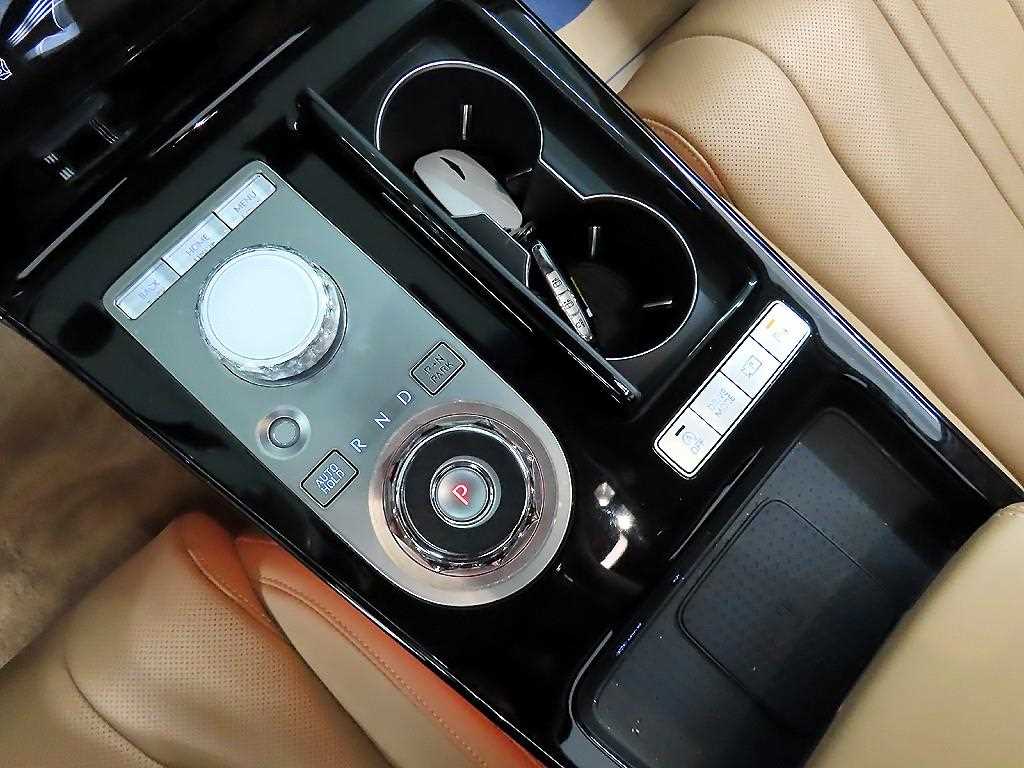 Genesis G80 - Vista 10