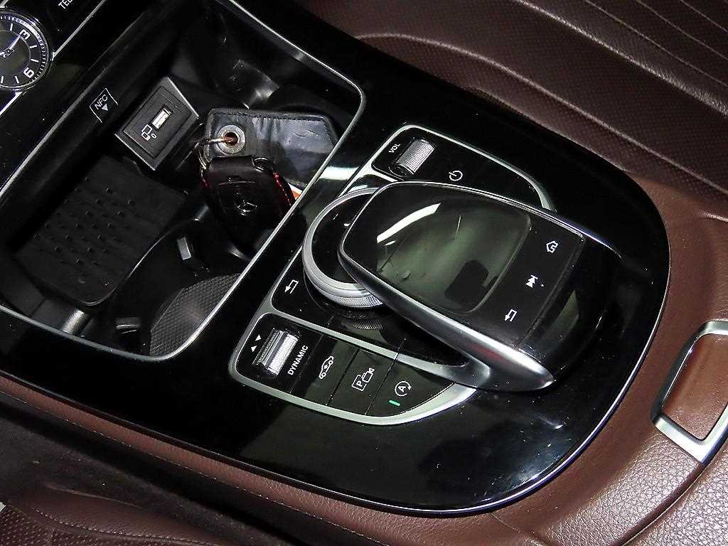 Mercedes Benz CLS Class 2019 Blanco - Importación desde Corea - HF Imports Iquique - Foto 13