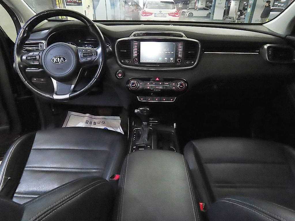 KIA Sorento - Vista 10