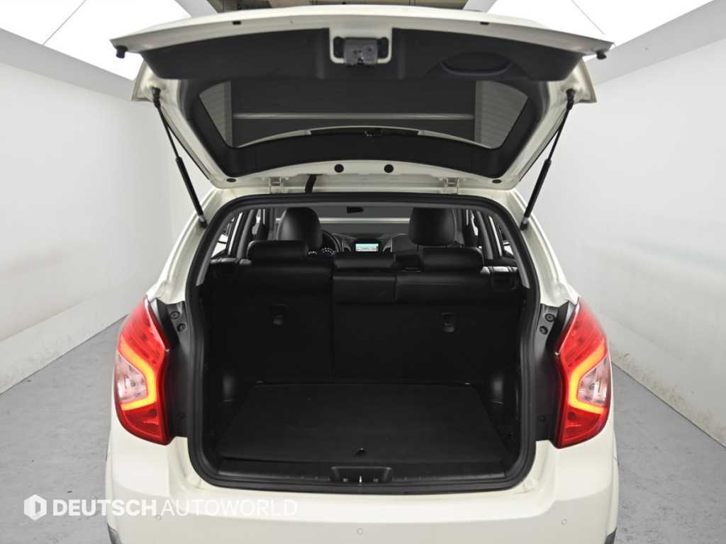 Ssangyong Korando 2015 Blanco - Importación desde Corea - HF Imports Iquique - Foto 19