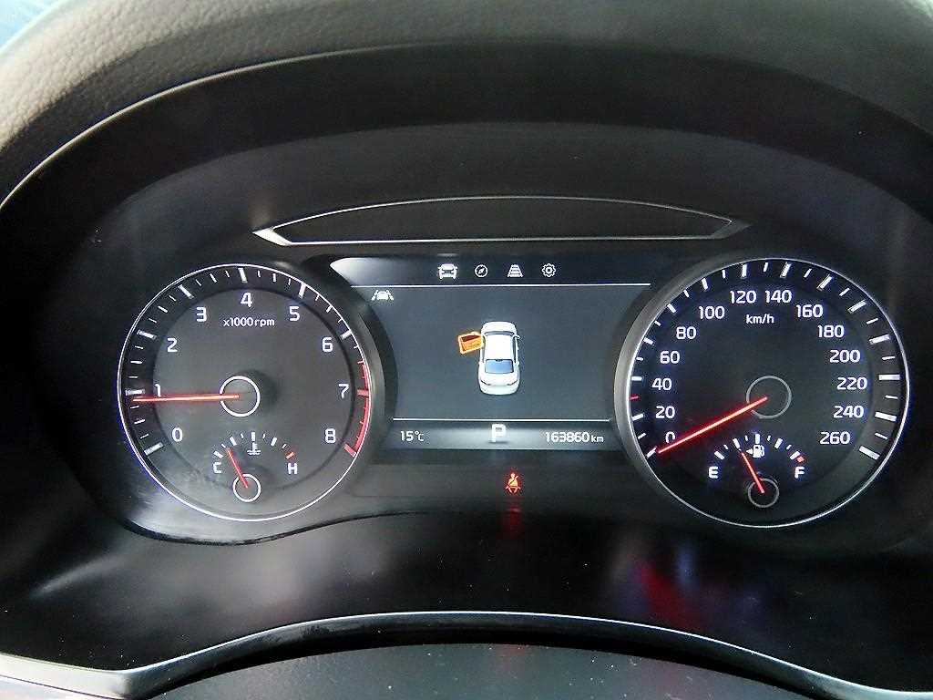 KIA K7 - Vista 9