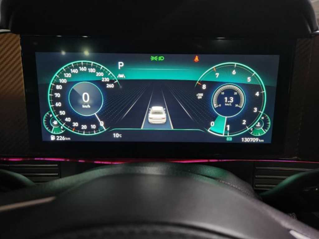 HYUNDAI Grandeur - Vista 9