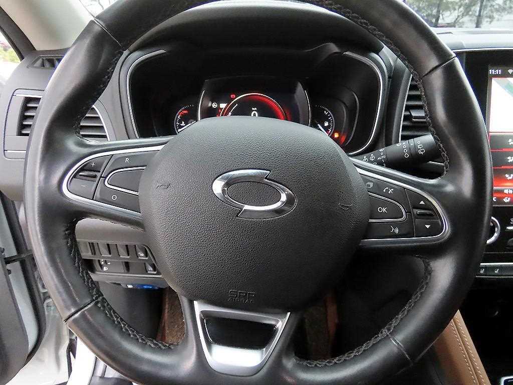 SAMSUNG QM6 - Vista 8