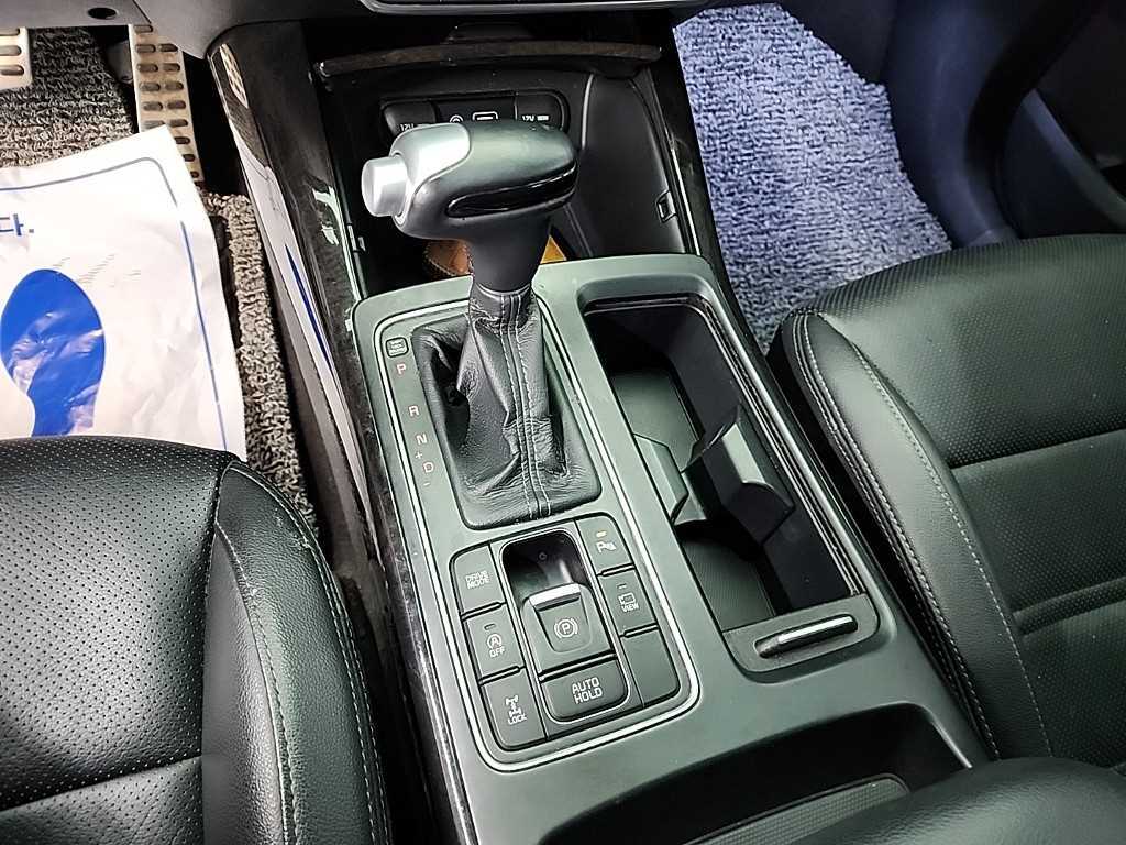 KIA Sorento - Vista 8