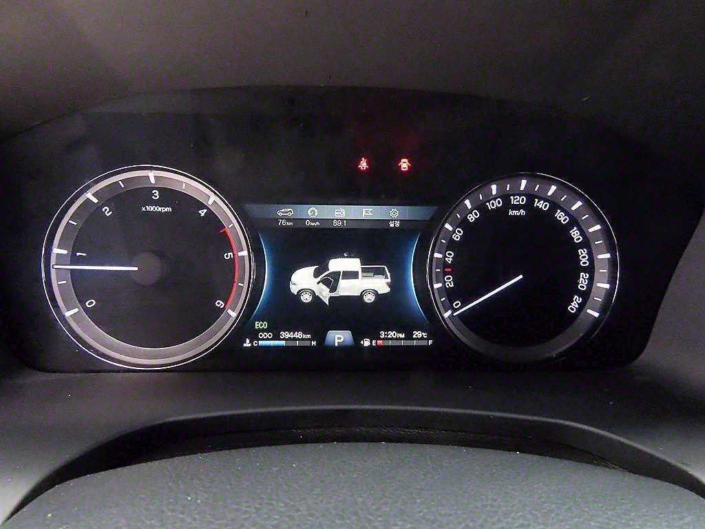 Ssangyong Rexton - Vista 10