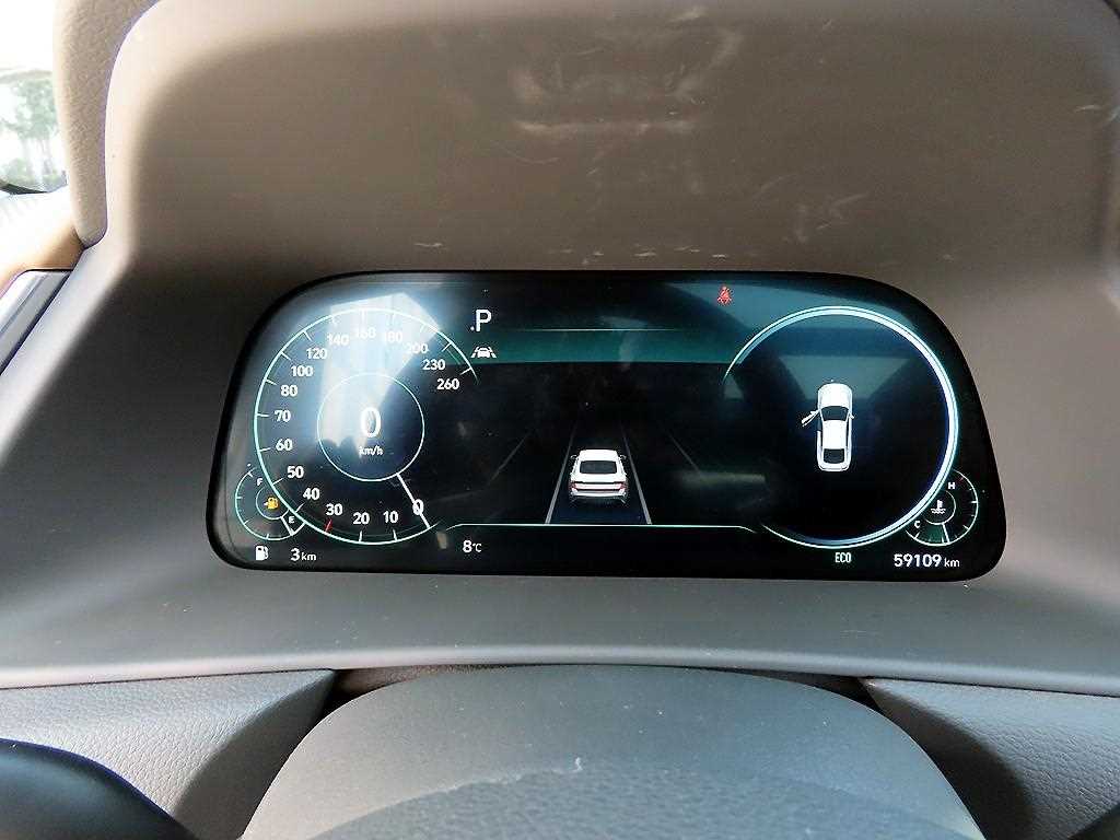 HYUNDAI Sonata - Vista 9