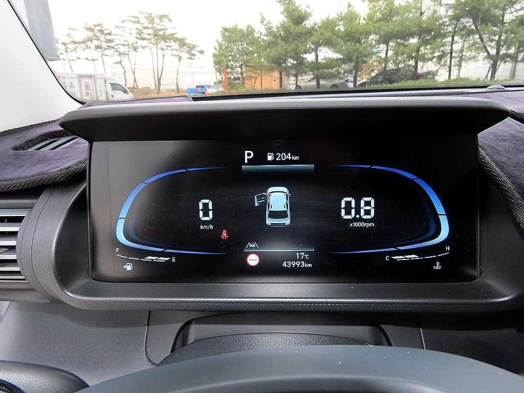 HYUNDAI Casper - Vista 9