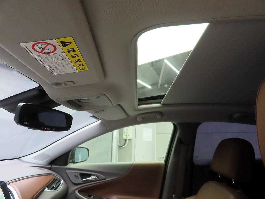 Chevrolet Malibu 2017 Azul - Importación desde Corea - HF Imports Iquique - Foto 17