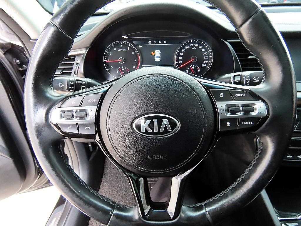 KIA K7 - Vista 8