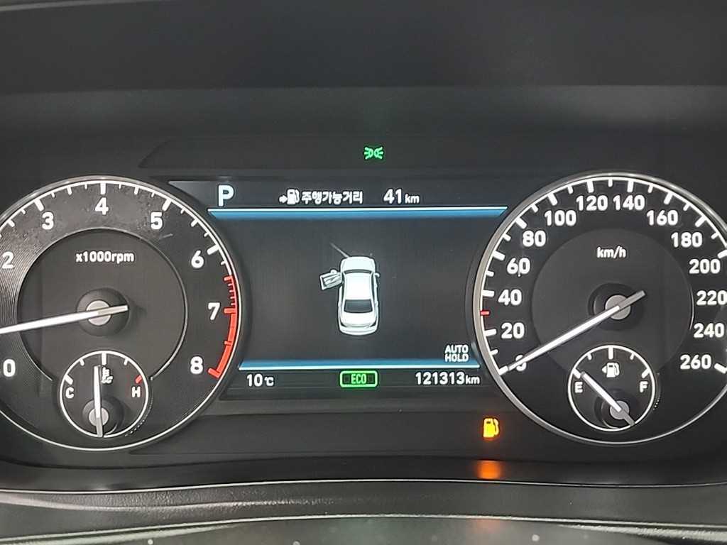 Genesis EQ900 - Vista 6