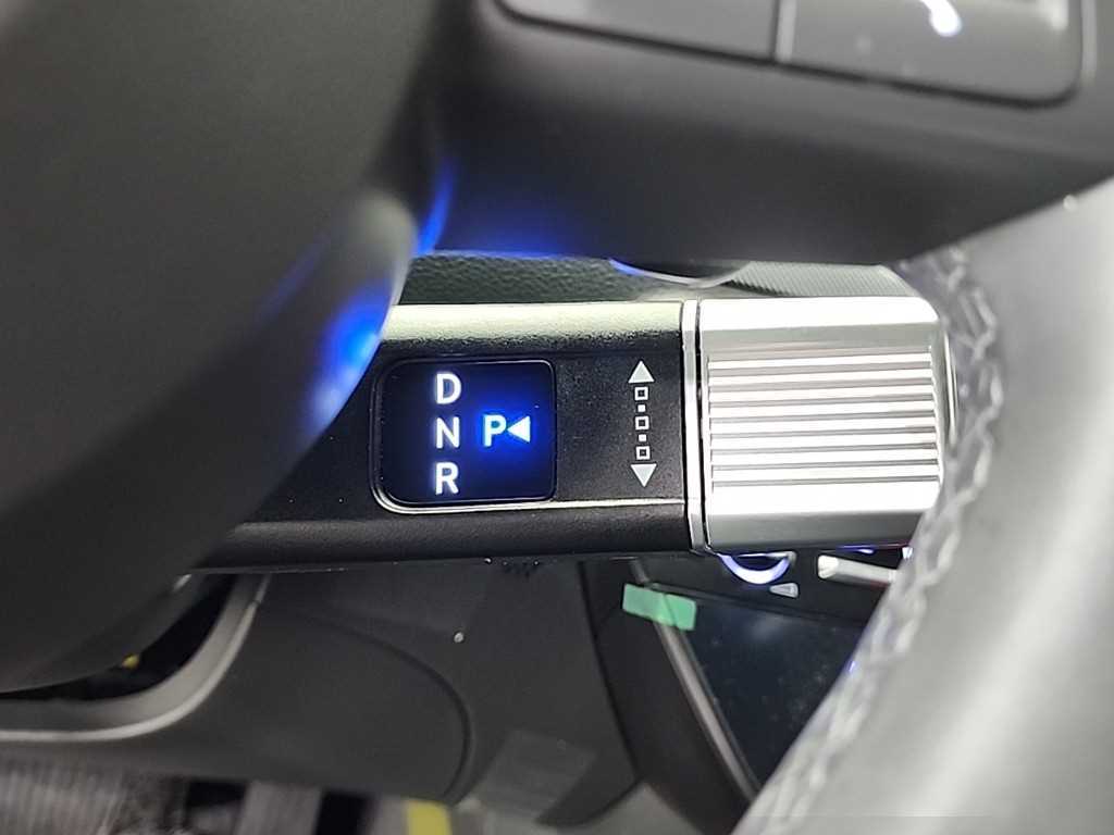 HYUNDAI Sonata - Vista 8