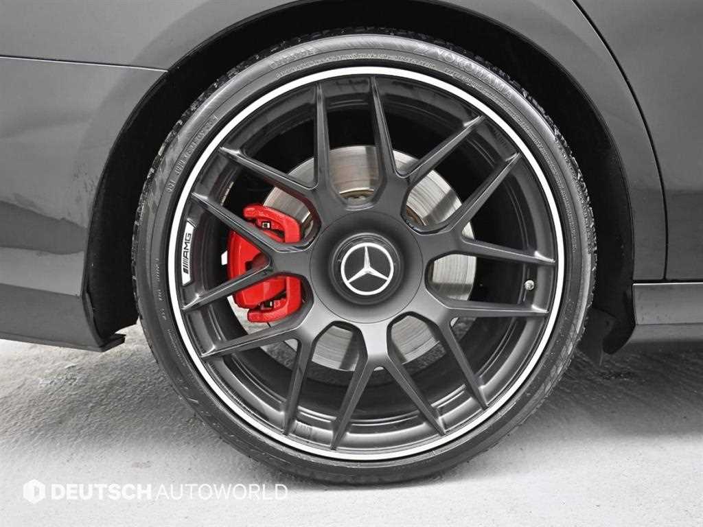 Mercedes Benz E class - Vista 5