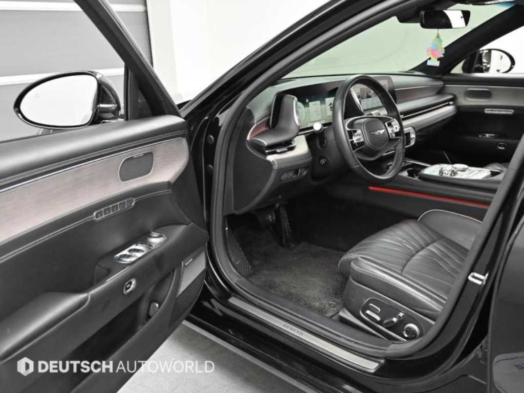 Genesis G90 - Vista 11