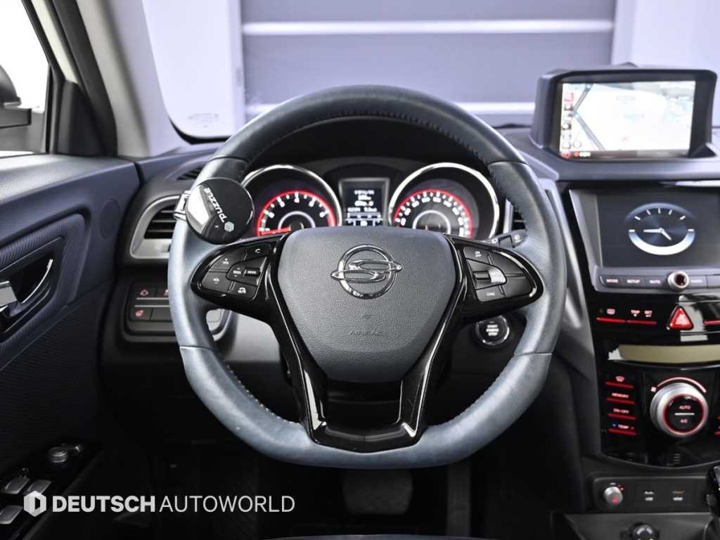 Ssangyong Tivoli 2017 Blanco - Importación desde Corea - HF Imports Iquique - Foto 13