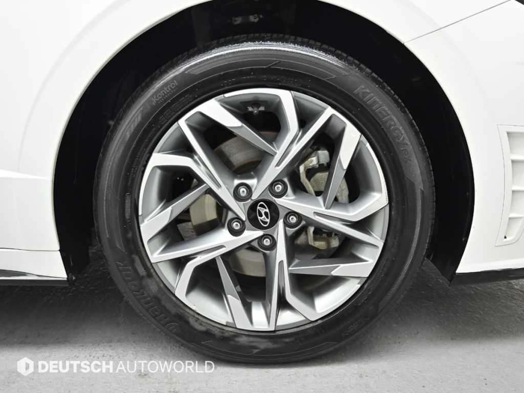 HYUNDAI Sonata - Vista 5