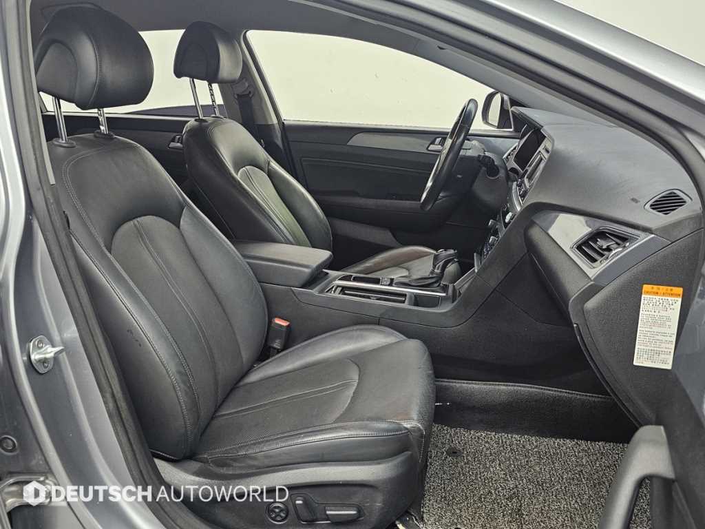 HYUNDAI Sonata - Vista 10