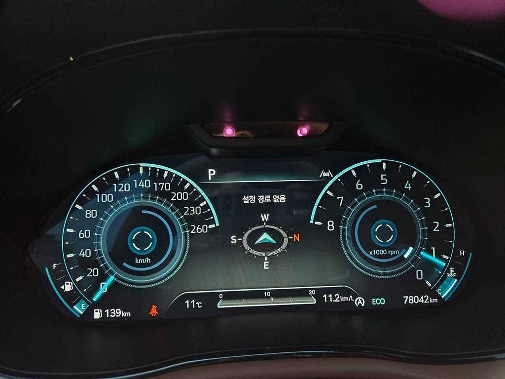 Genesis GV70 - Vista 8