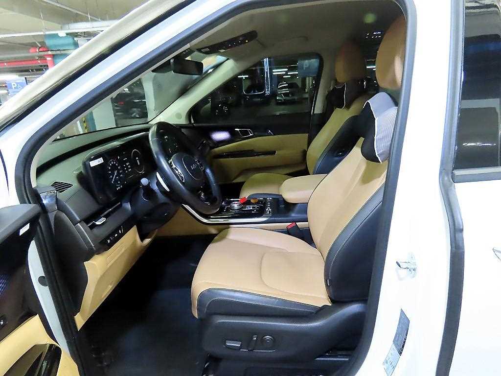 KIA Carnival - Vista 6