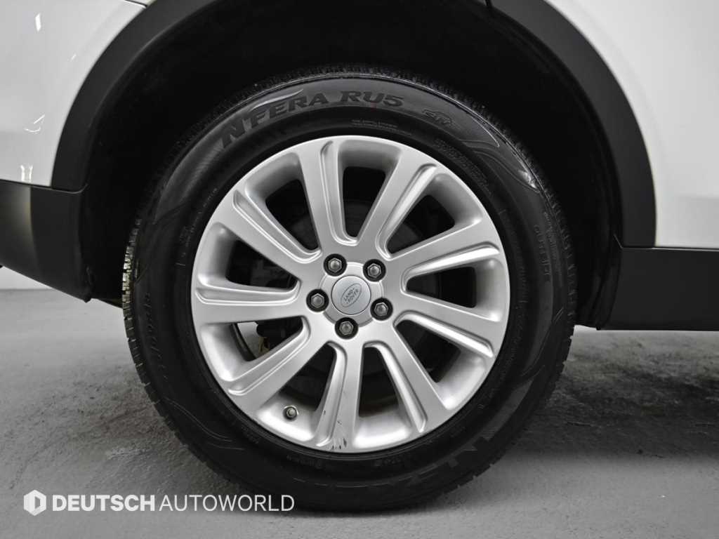 Land Rover Discovery Sports - Vista 6