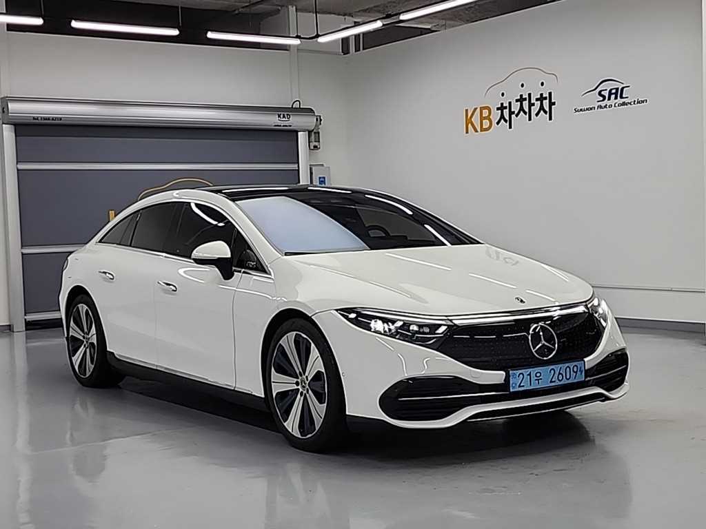 Mercedes Benz EQS - Vista 4