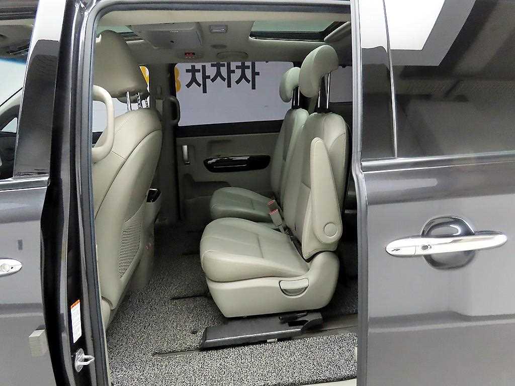 KIA Carnival 2020 Gris - Importación desde Corea - HF Imports Iquique - Foto 13