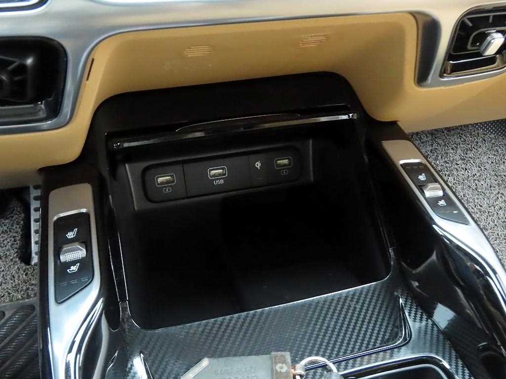 KIA Sorento - Vista 11