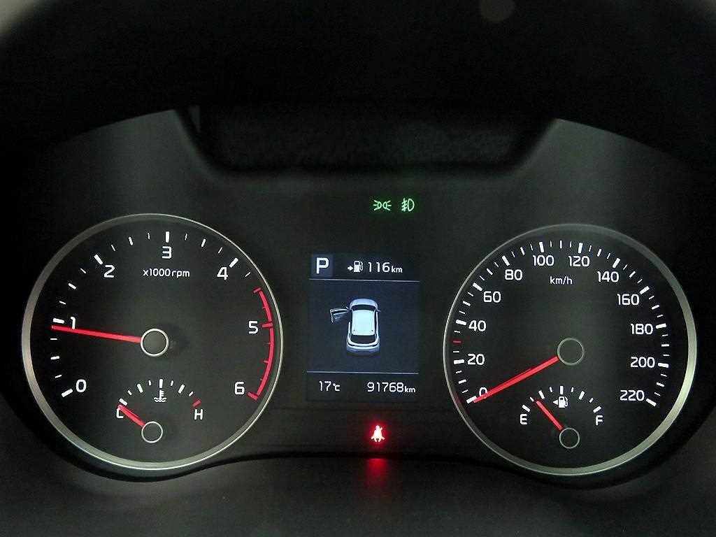 KIA Stonic - Vista 12