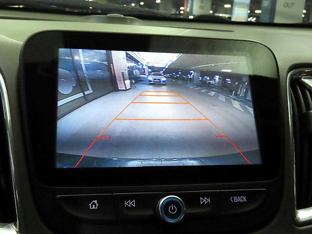 Chevrolet Malibu 2017 Gris - Importación desde Corea - HF Imports Iquique - Foto 14