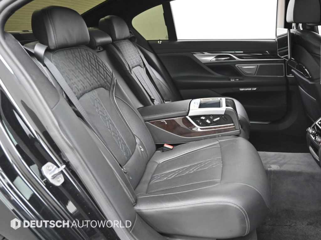 BMW 7 Series - Vista 12