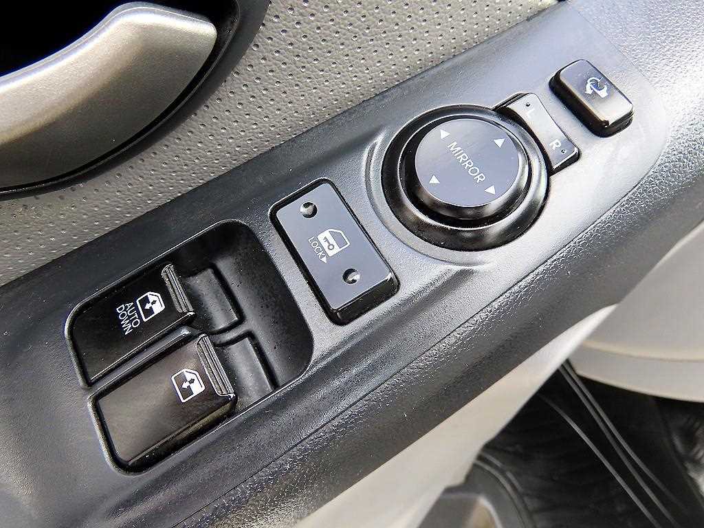 HYUNDAI Starex 2015 Gris - Importación desde Corea - HF Imports Iquique - Foto 13